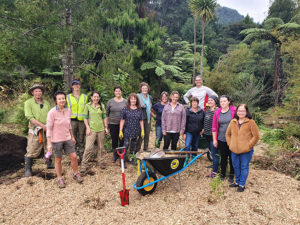 Read more about the article Hospital staff scrub in with Hauraki rangers