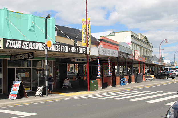 Read more about the article Pedestrians ‘at risk’ in busy Paeroa streets