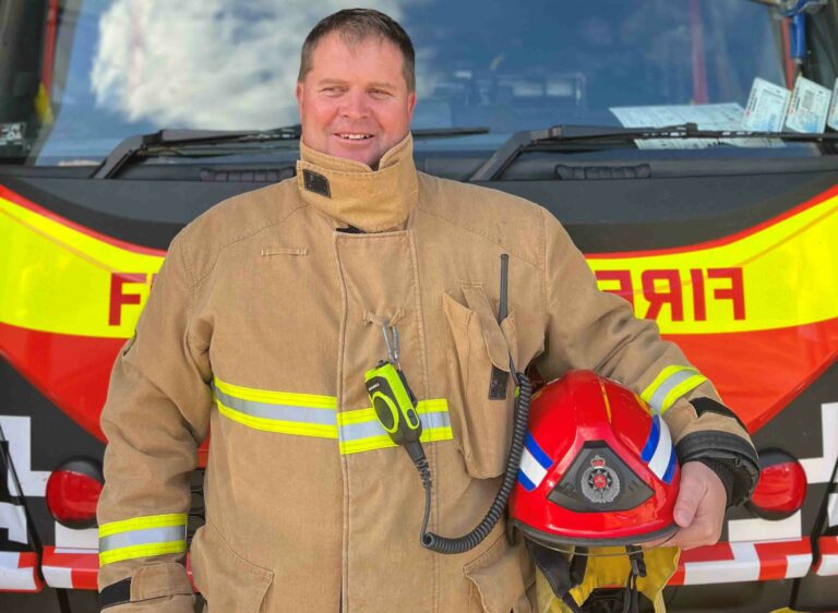 Read more about the article Thames fireman ignites 25-year service