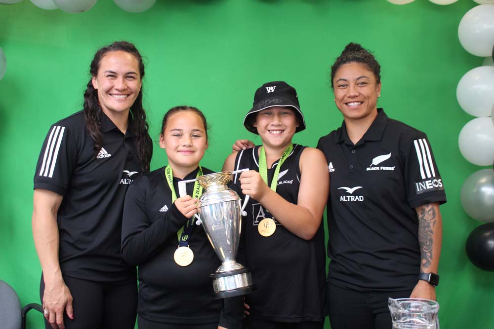 You are currently viewing Black Ferns touch down in Paeroa