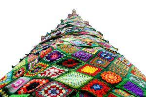 Read more about the article Christmas tree ‘makes crochet cool again’