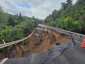 Read more about the article Highway destroyed, Coromandel ‘may not cope’