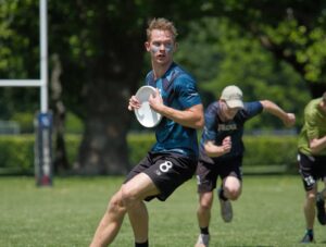 Read more about the article Lewis flings to world frisbee championship