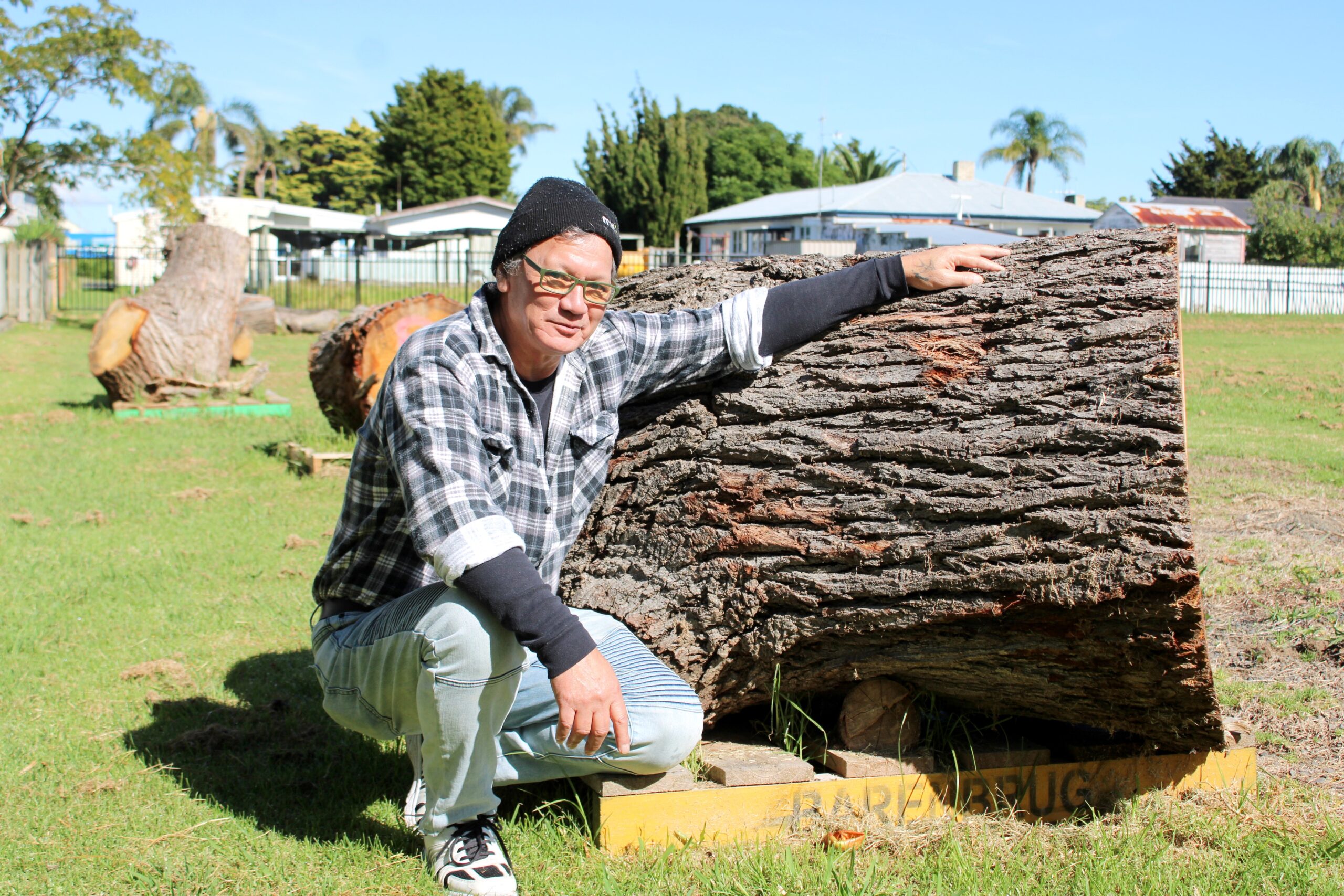 You are currently viewing Historic oak memorialised in sculpture