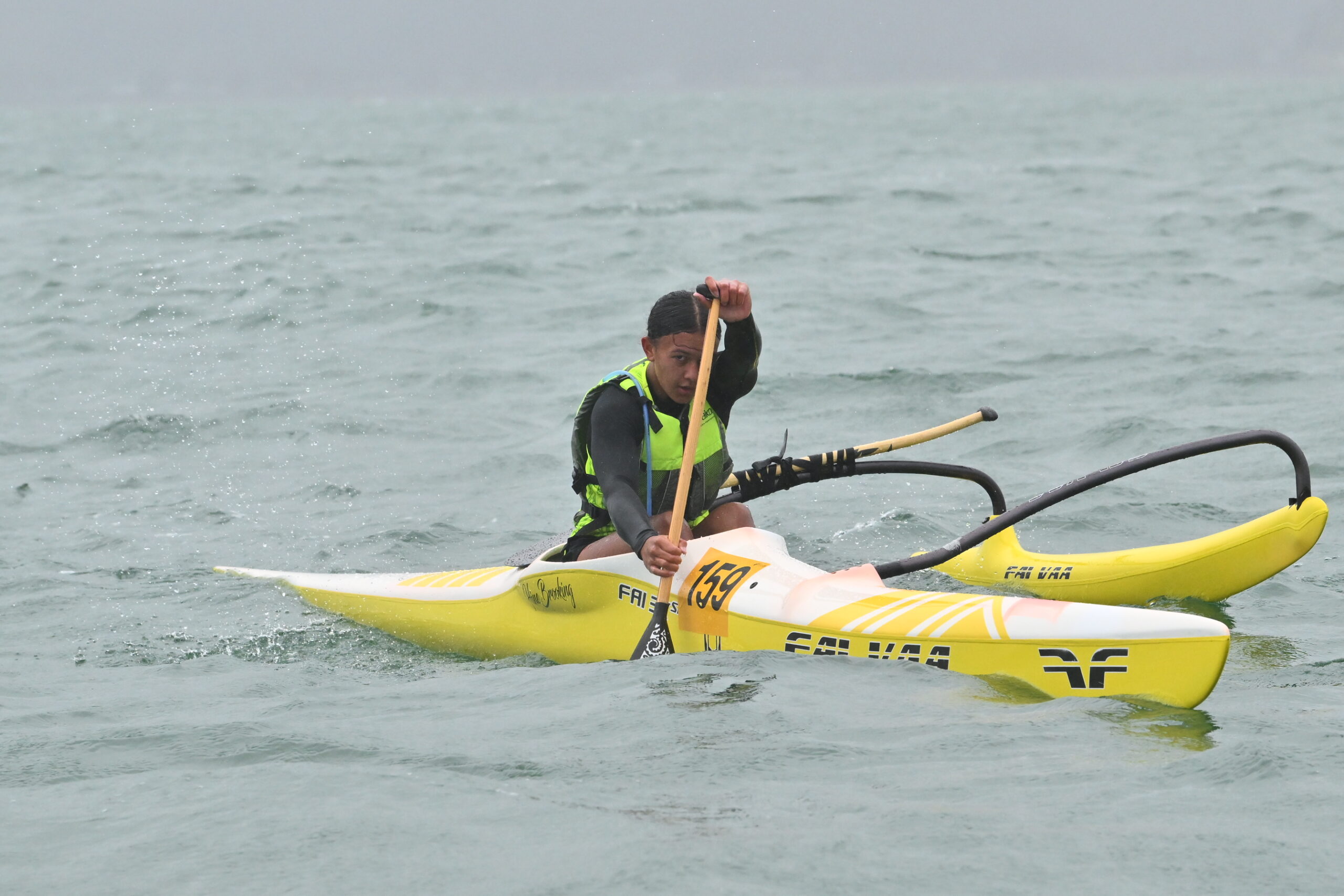 You are currently viewing Waka ama competition rows into Whitianga