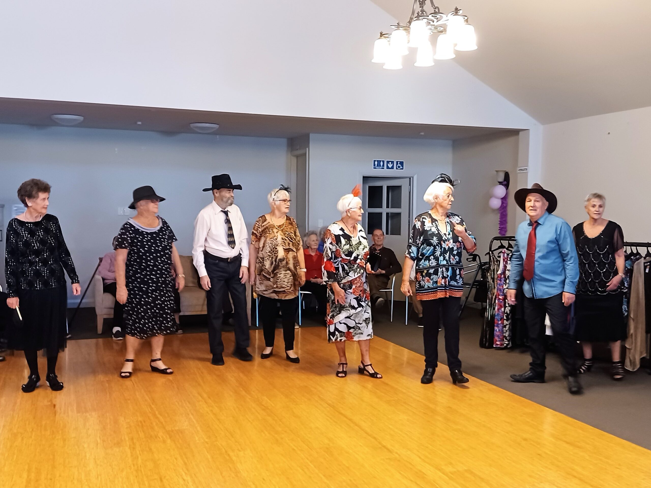 You are currently viewing Hundreds raised for charity at fashion show