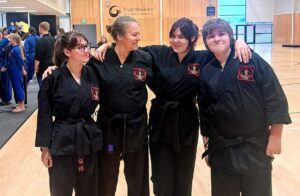 Read more about the article Thames black belt family a force