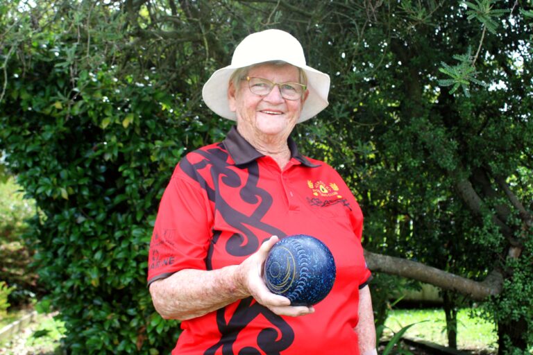 Read more about the article Margaret reaches bowling milestone