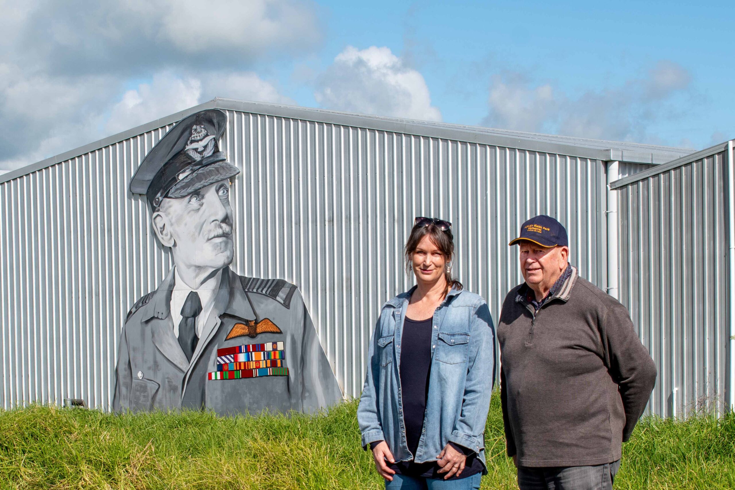 You are currently viewing Sir Keith mural wings into Thames airfield