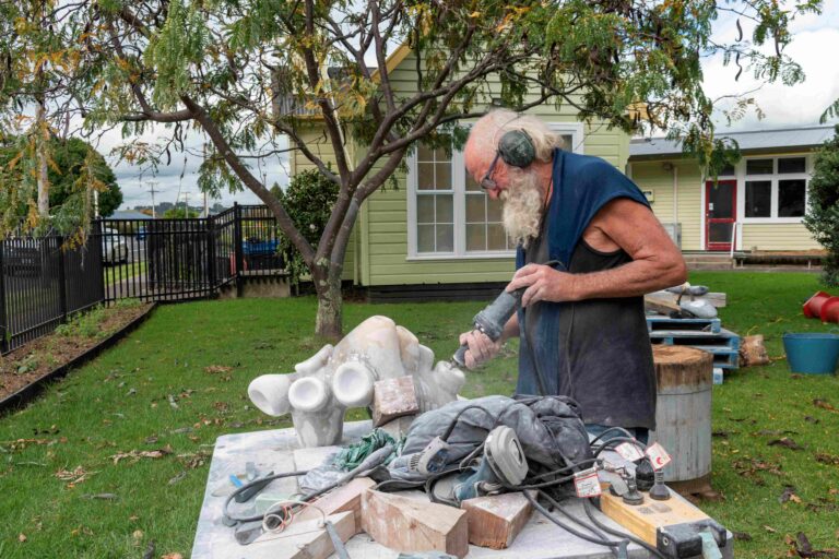 Read more about the article Creators in symphony at Ngākau Carving Symposium