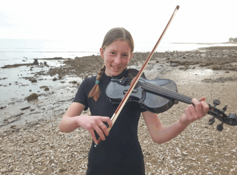 Read more about the article Thames High muso leads in the arts