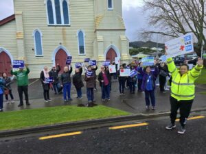 Read more about the article Thames nurses join nationwide strike