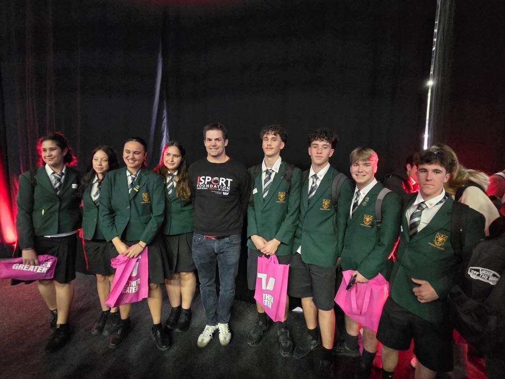 You are currently viewing Rugby greats inspire young Paeroa leaders