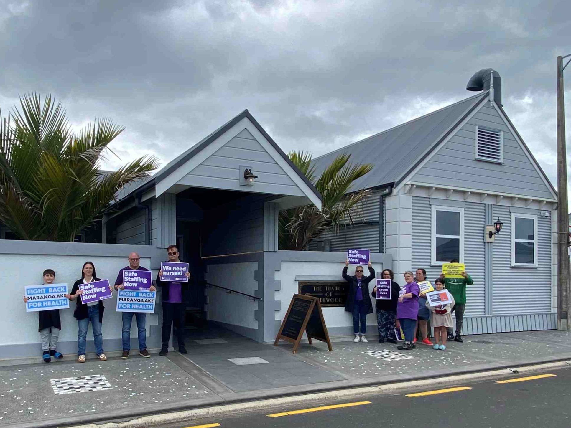 You are currently viewing Nurses protest as health feedback sought