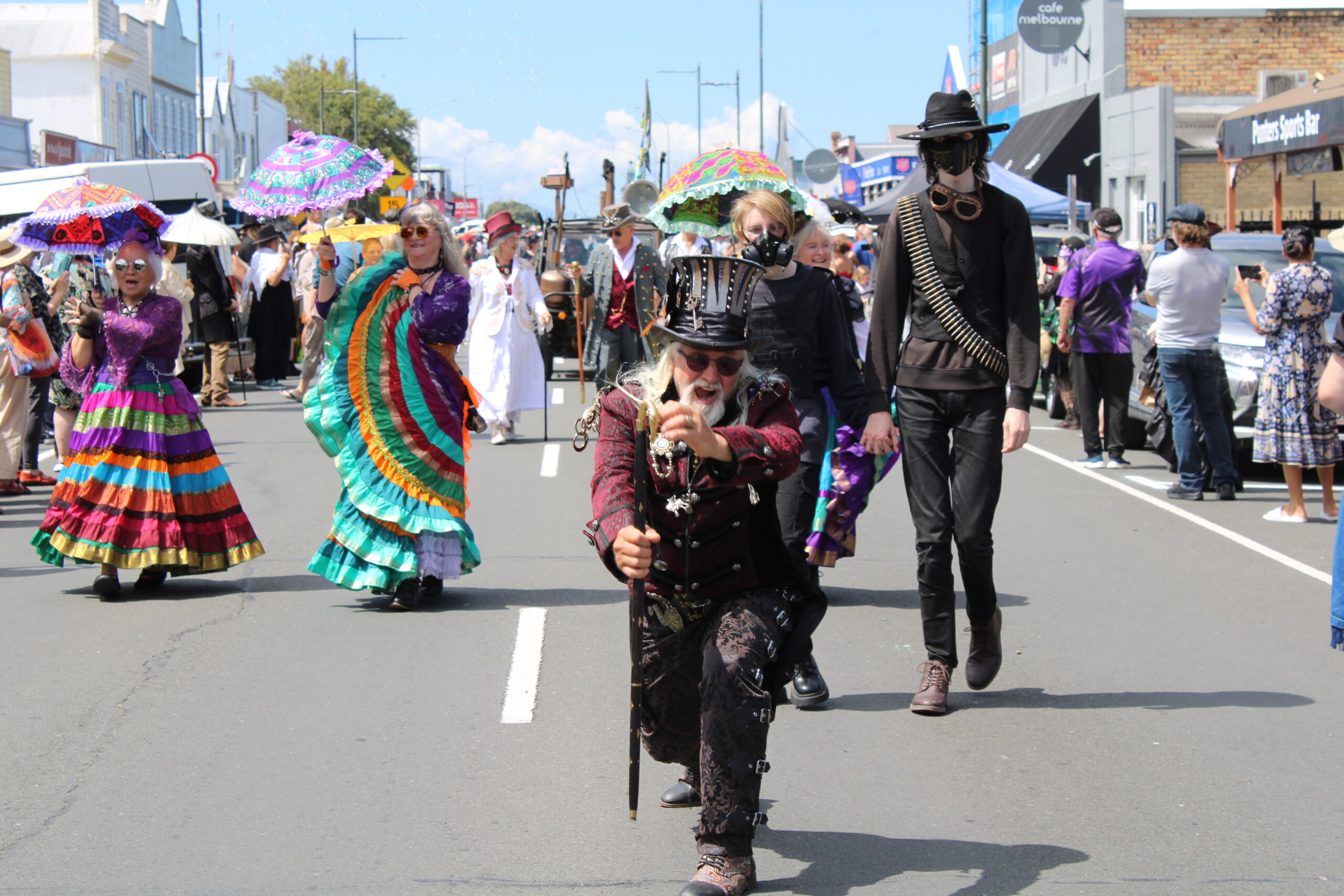 You are currently viewing Strike a pose