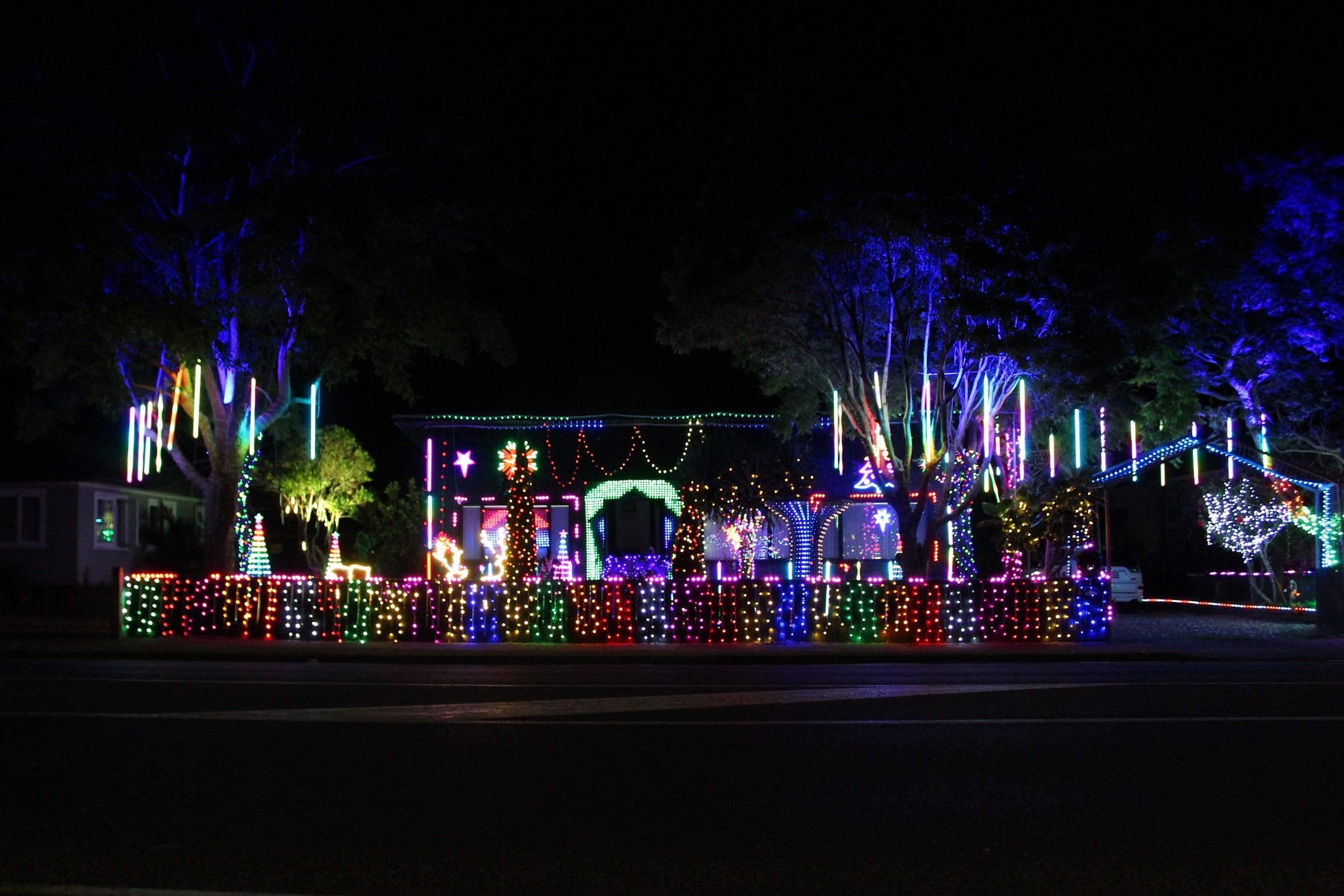 You are currently viewing Thames residents light the way to Christmas