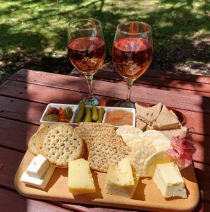 Read more about the article Boutique organic cheese at Matatoki