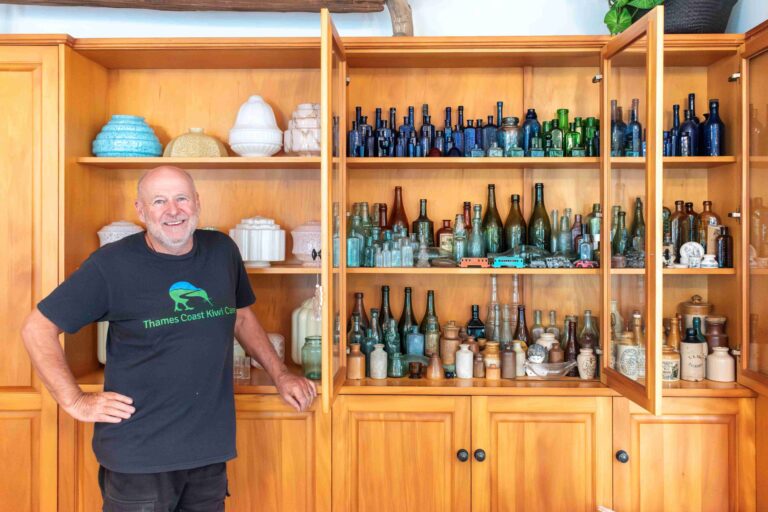 Read more about the article Collectibles show returns to Thames