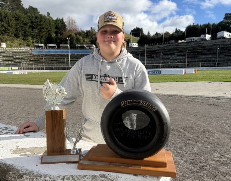 Read more about the article Ministock pits praise for rising racer
