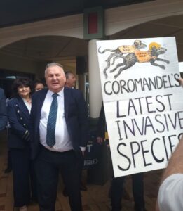 Read more about the article Jones, protesters clash over conservation land